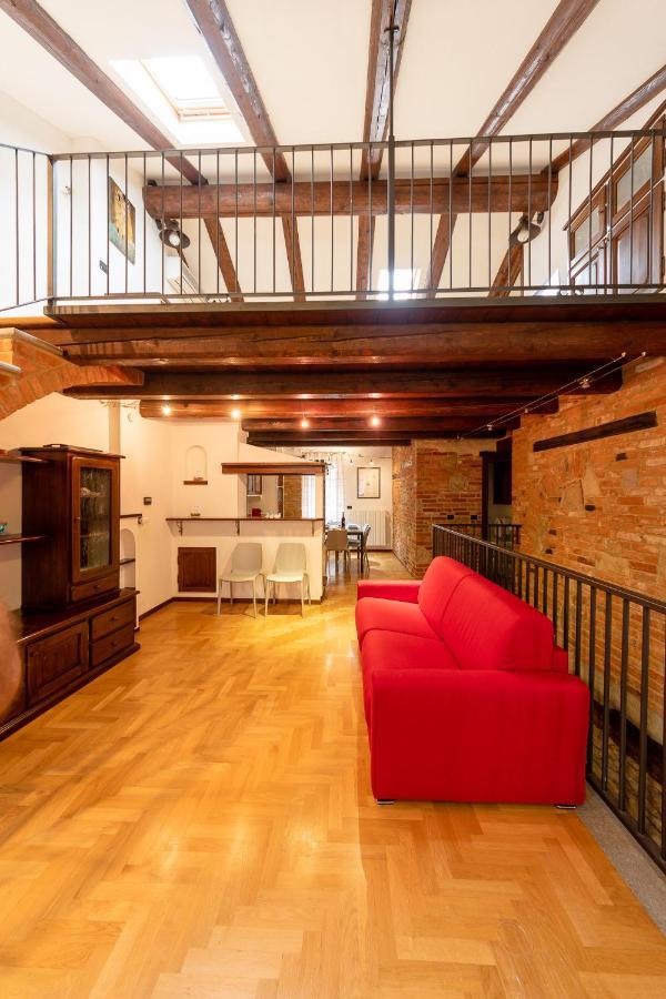 La Morra Flats Apartment ภายนอก รูปภาพ